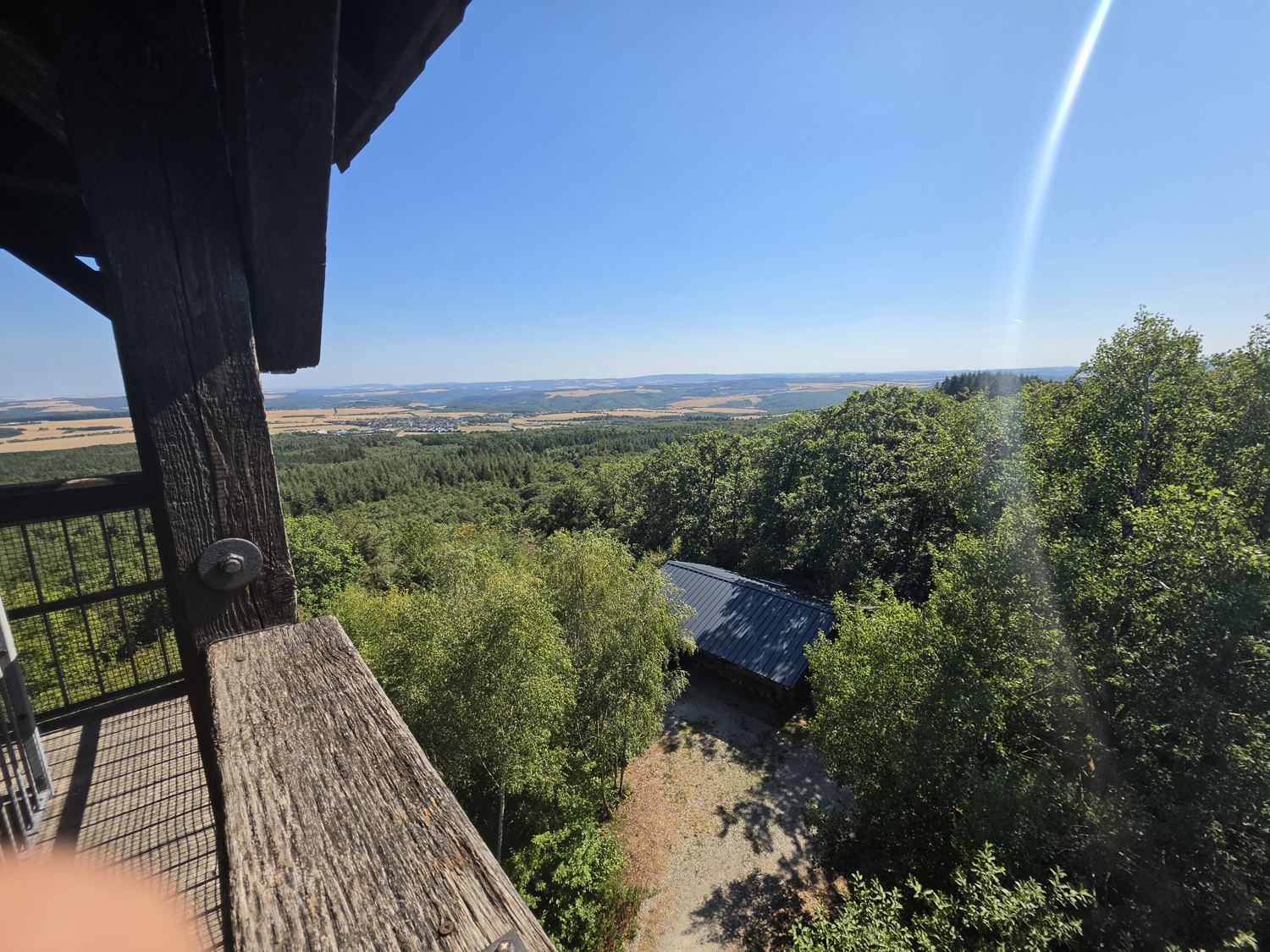 Infotafel Naturdenkmal und Aussichtsturm Teufelsfels mit historischen Fotos